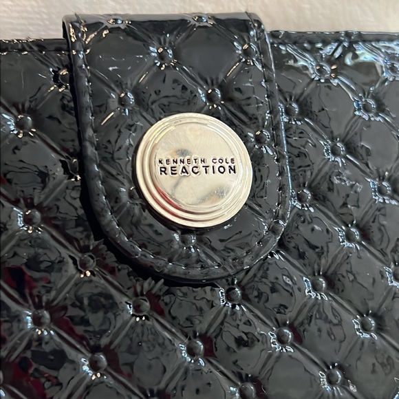 Kenneth Cole wallet - Picture 2 of 6